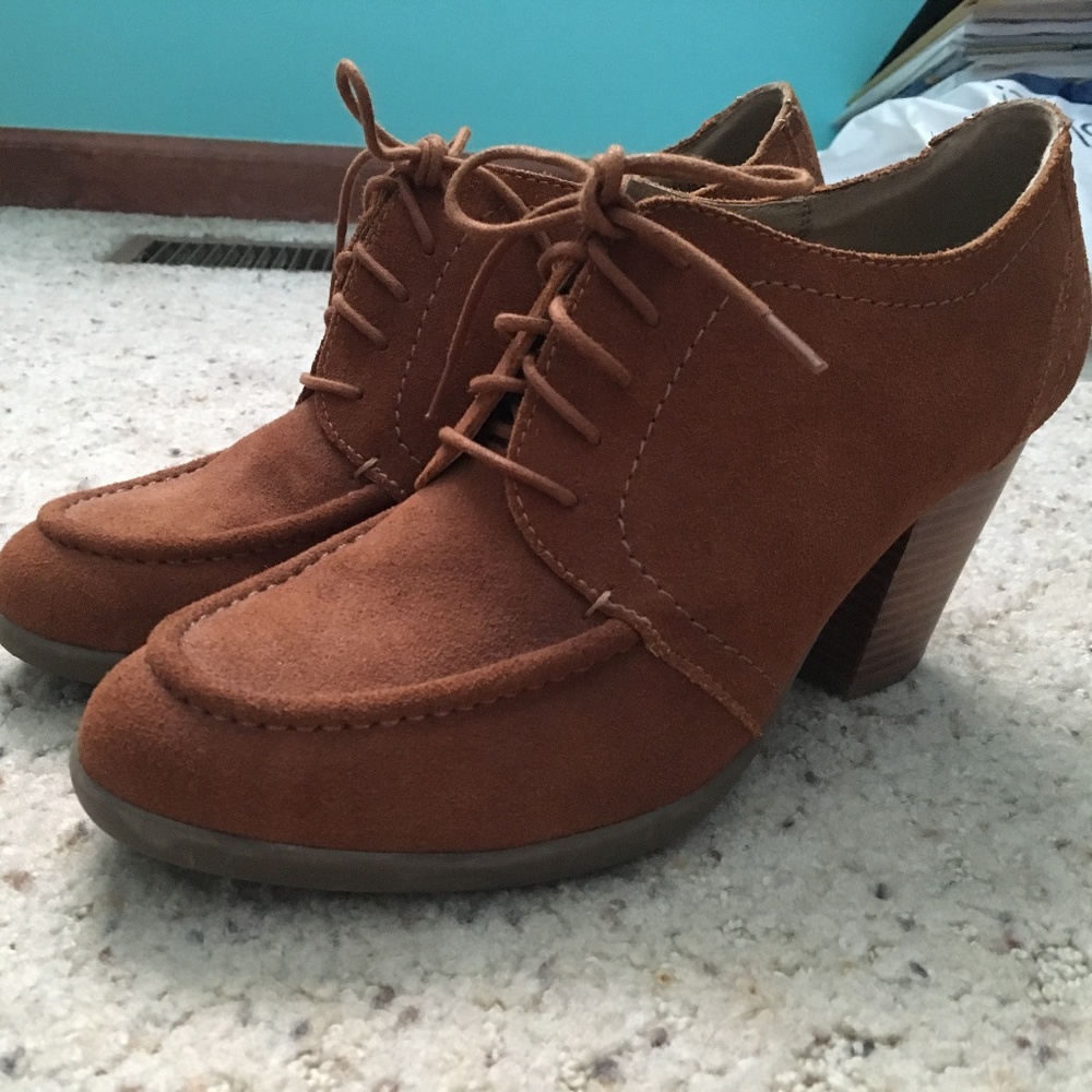 Kenneth Cole Reaction Full of Life Oxford Pumps